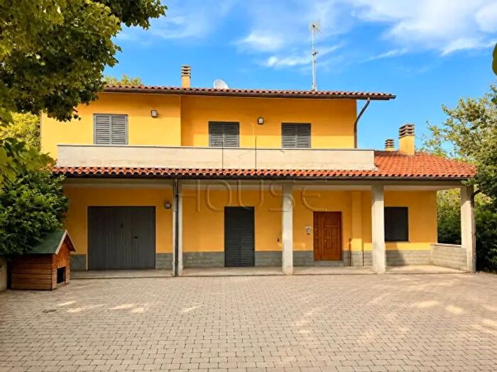 Casa trilocale in vendita in Citta' Di Castello