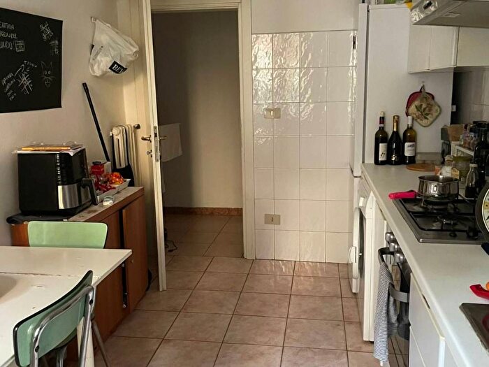 Appartamento trilocale in affitto in Via Pellegrino Rossi, Saffi, Bologna
