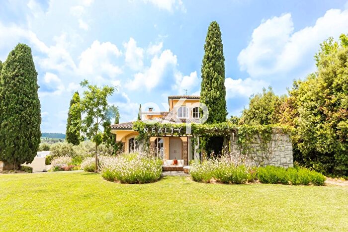 Casa con 13 locali in vendita in Montaione