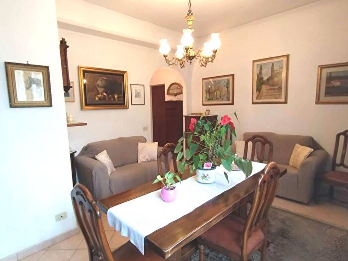 Appartamento trilocale in affitto in Bolognese, Firenze