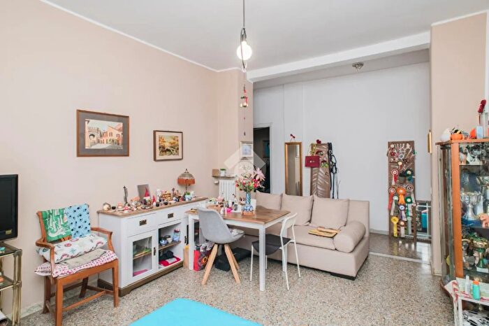 Appartamento trilocale in vendita in Via Arturo Colautti, Roma