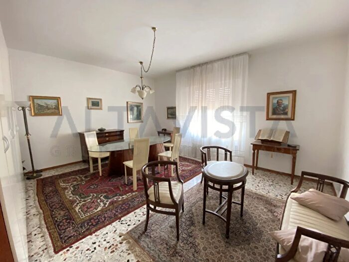 Casa con 5 locali in vendita in Via Callegari, Bedizzole