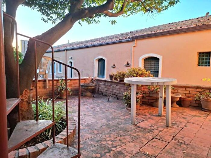 Casa con 5 locali in vendita in Via Pietre Rosse, Rodi Milici