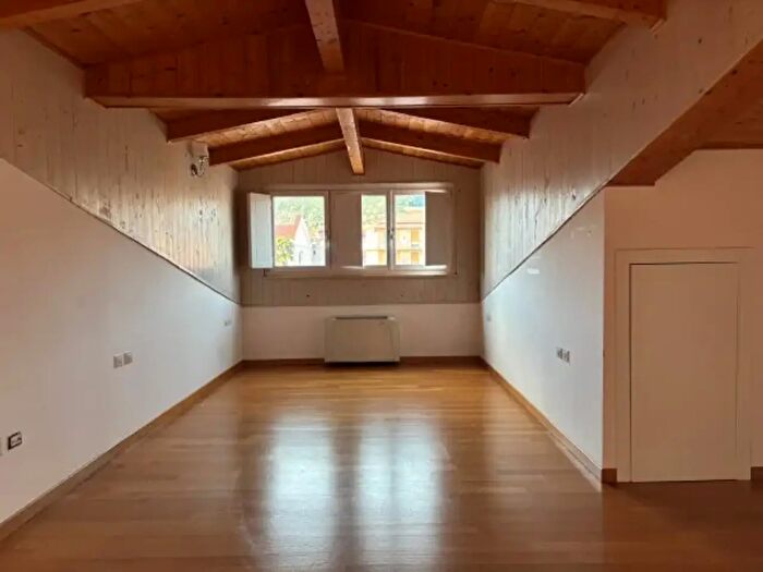 Casa trilocale in affitto in Via Vittorio Emanuele, Pontecagnano Faiano