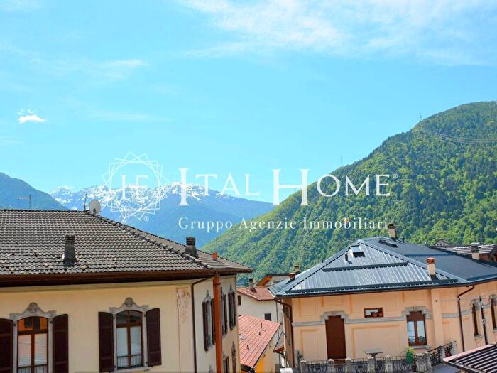 Casa quadrilocale in affitto in via fratelli tosana, Centro, Edolo