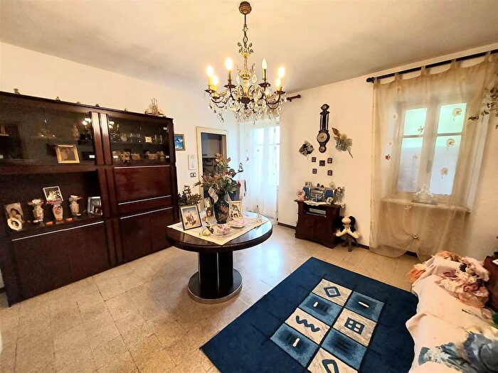 Casa trilocale in vendita in Via Roma Lessona Piemonte Italy, Lessona