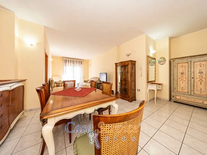 Appartamento quadrilocale in vendita in Via Fratelli Bandiera, Casarano