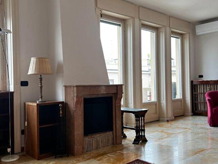 Appartamento con 5 locali in affitto in Via Bernardino Ramazzini, Morgagni, Milano