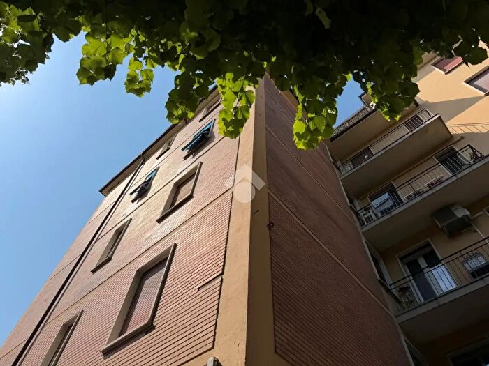 Appartamento trilocale in vendita in Via Giacinta Pezzana, Bologna