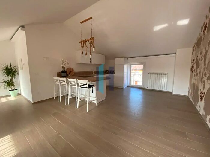 Appartamento quadrilocale in vendita in Via Breda, Flero