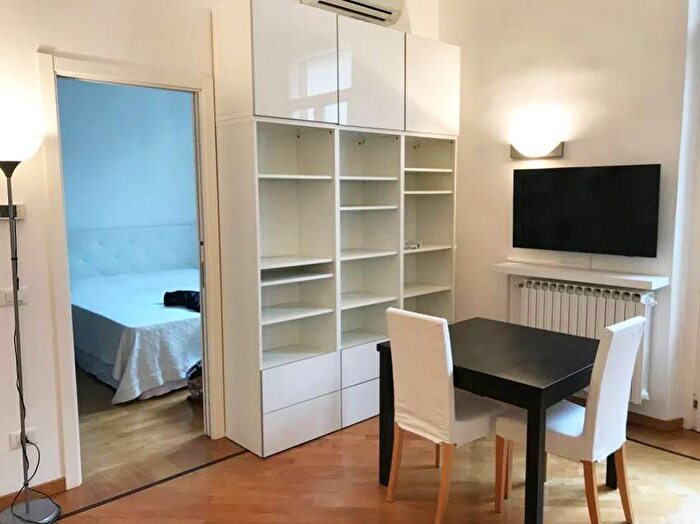 Appartamento bilocale in affitto in Via Orti, Quadronno Crocetta, Milano