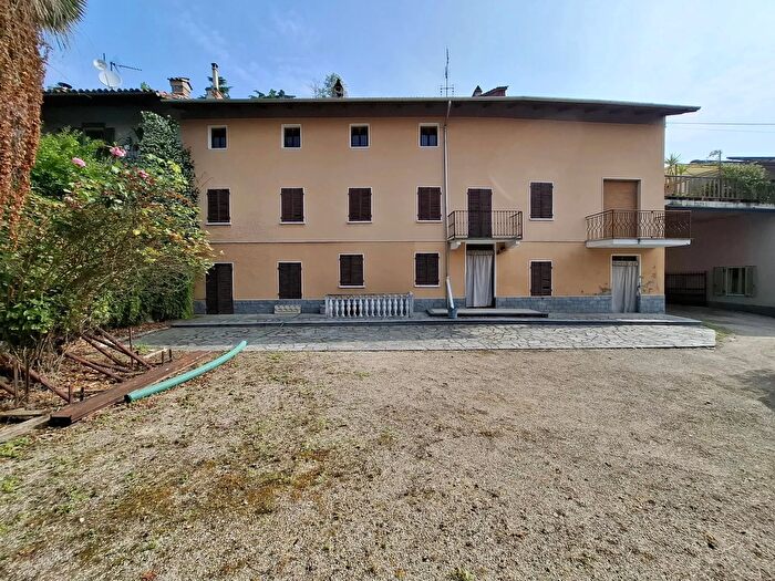 Case in Vendita e in Affitto - 2