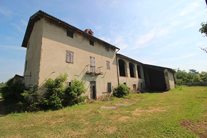 Casa con 6 locali in vendita in San Germano Strada Alessandria, Casale Monferrato