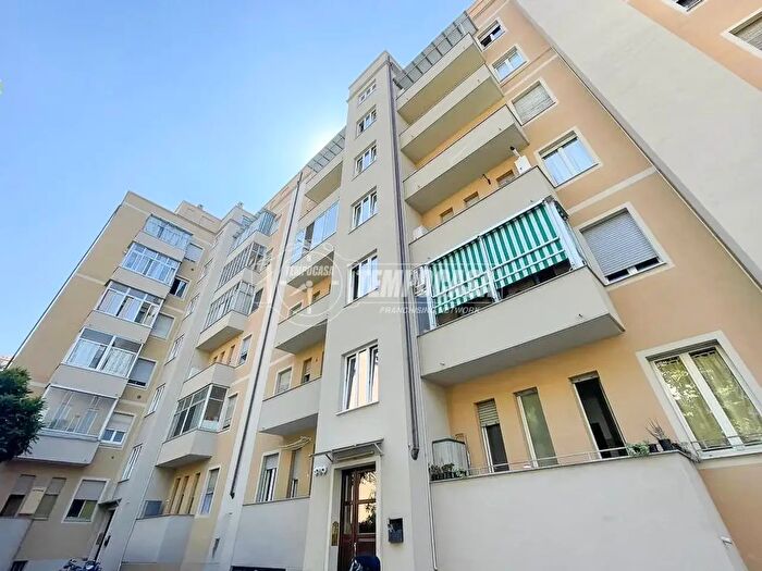Appartamento con 5 locali in vendita in Via Giuseppe Vernazza, Torino