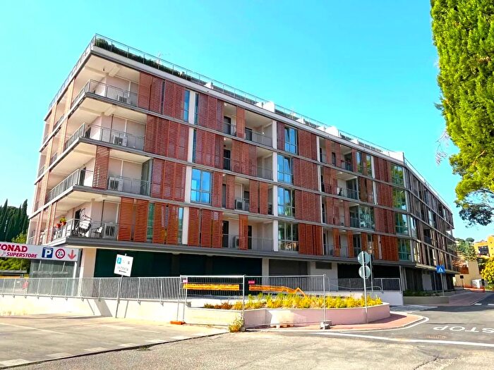 Appartamento trilocale in vendita in Via Adriatica, Perugia