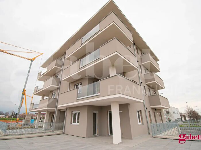 Appartamento quadrilocale in vendita in Via Bertoni, Saluzzo