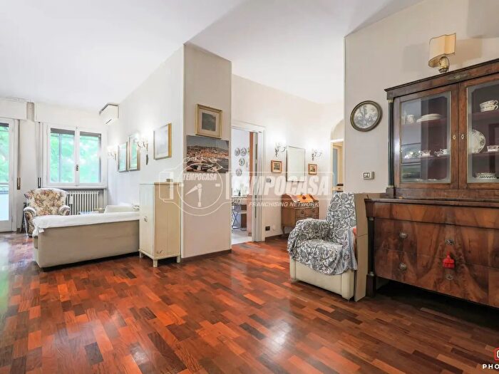 Appartamento con 5 locali in vendita in Viale Alfredo Oriani, Bologna
