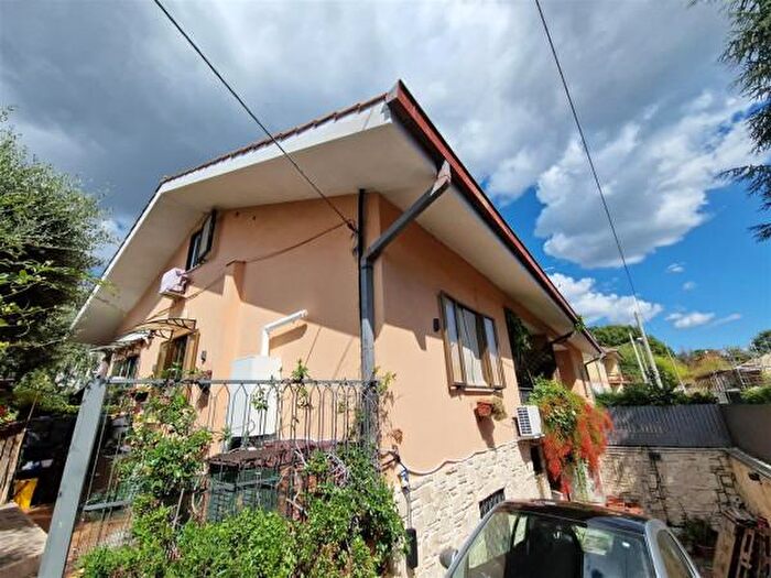 Casa con 6 locali in vendita in Via Anagnina a, Grottaferrata