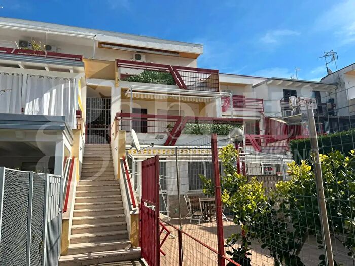 Appartamento trilocale in vendita in Via Pietro Mascagni, Margherita Di Savoia