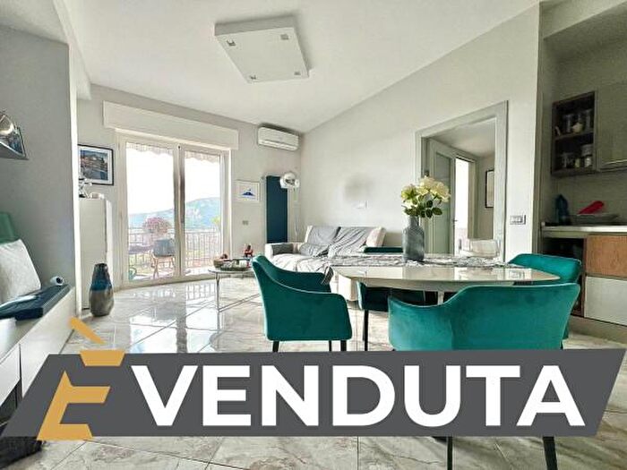 Appartamento trilocale in vendita in Via San Domenico c, Napoli