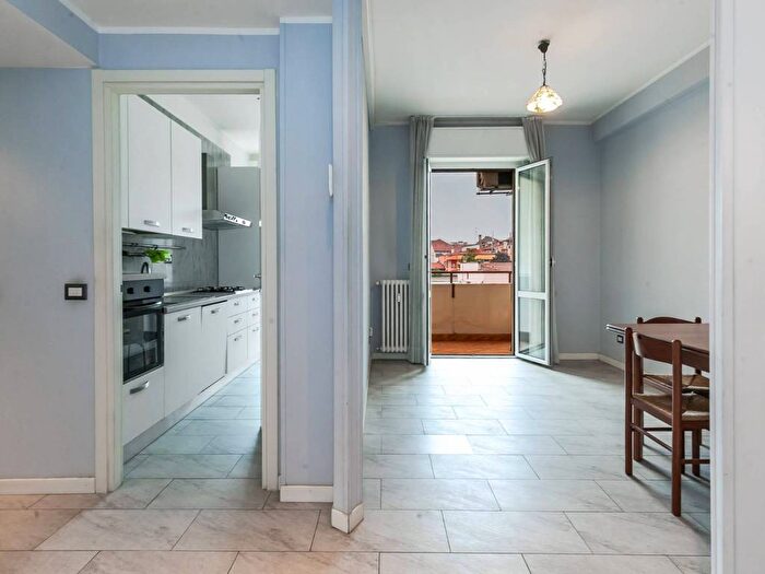 Appartamento bilocale in affitto in Via Filippo Baldinucci, Dergano, Milano