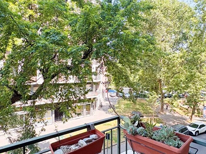 Appartamento trilocale in affitto in Via Luigi Frapolli, Argonne Corsica, Milano