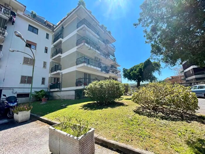 Appartamento trilocale in vendita in Via Crocillo, Quarto