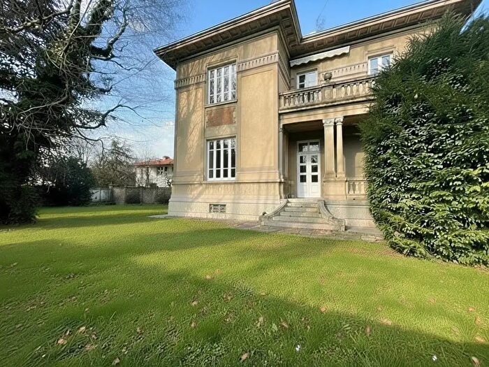 Casa con 5 locali in vendita in Rovellasca Co, Rovellasca