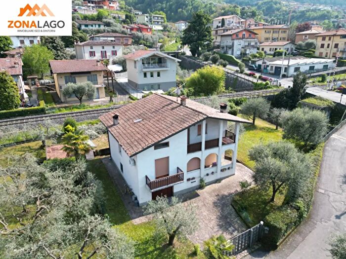 Casa con 6 locali in vendita in Cesare Battisti, Sulzano