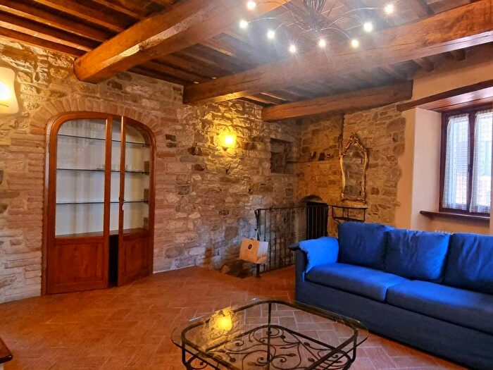 Appartamento trilocale in affitto in San Mariano, Corciano