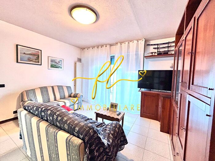 Appartamento con 6 locali in vendita in Portoferraio