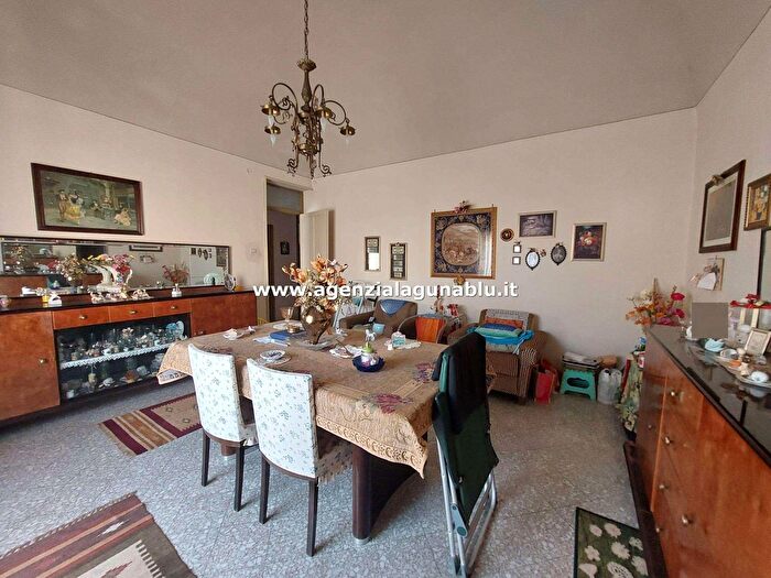 Casa quadrilocale in vendita in Via Roma, Mazara Del Vallo