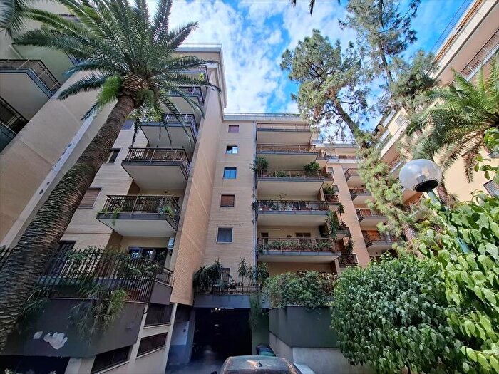 Appartamento con 5 locali in vendita in Traversa I di Via Murge, Bari