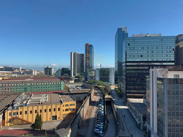 Appartamento quadrilocale in vendita in Via Chieti, Napoli