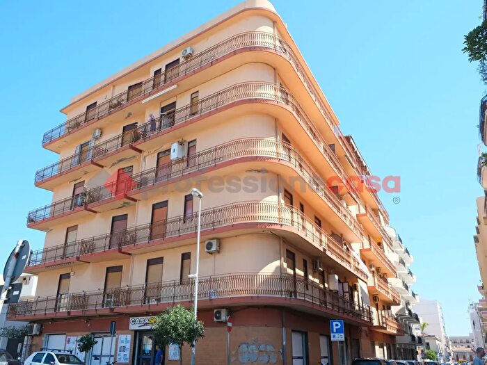 Appartamento quadrilocale in vendita in Via Madonna del Lume, Milazzo