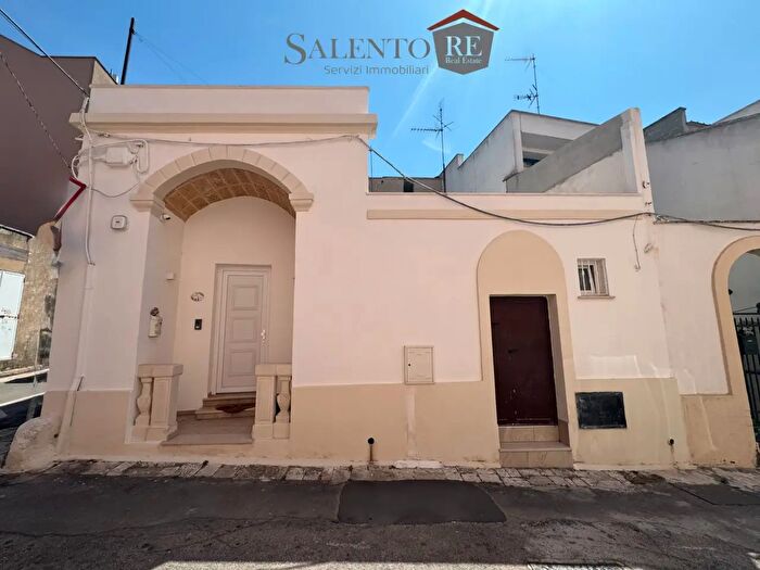 Casa quadrilocale in vendita in Via G Pisanelli, Casarano