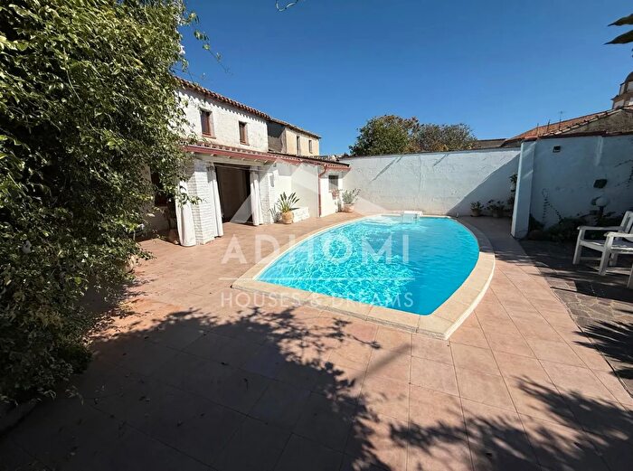 Casa con 6 locali in vendita in Via Roma, Tuili