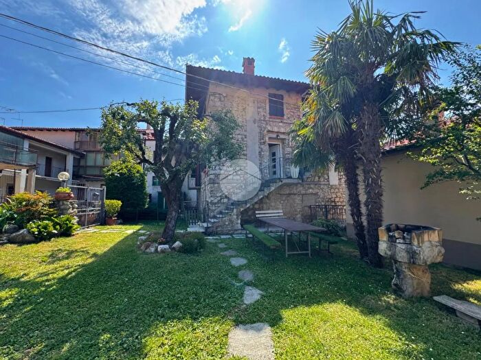 Appartamento bilocale in vendita in Via S Rocco, Parzanica