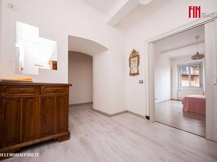 Appartamento trilocale in affitto in piazza Remondini, San Martino, Genova