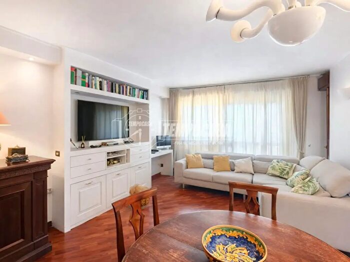 Appartamento trilocale in vendita in Via Orione, Mediglia
