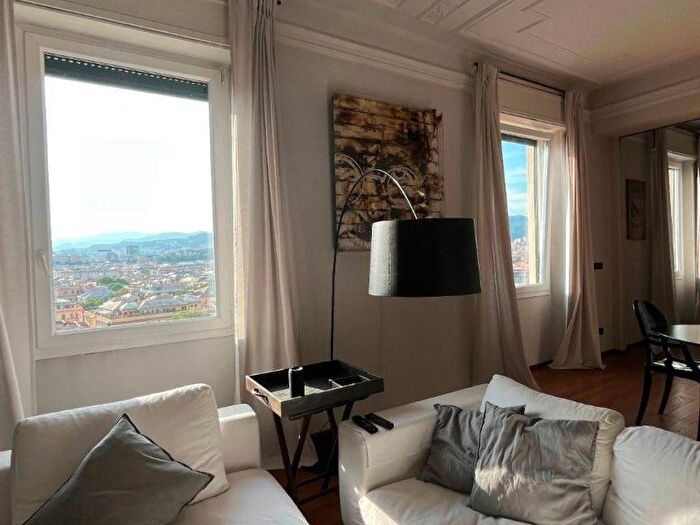 Appartamento con 6 locali in affitto in Via Trento, Albaro, Genova