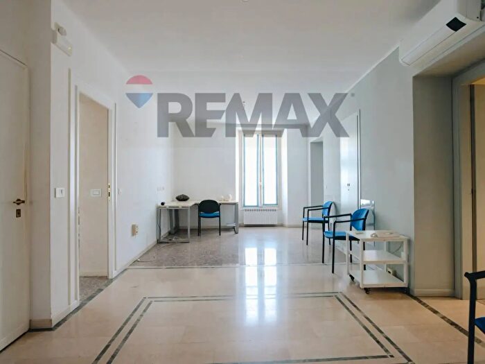 Appartamento con 5 locali in vendita in Via dei Mille, Brescia