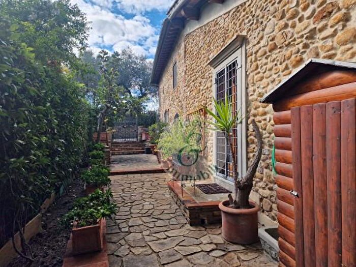 Casa con 6 locali in vendita in Via Santa Maria Macerata, San Casciano In Val Di Pesa