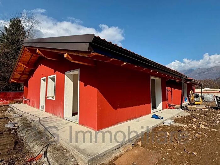 Casa quadrilocale in vendita in Via Nuova, Gravellona Toce