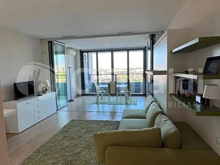 Appartamento monolocale in affitto in Viale Giorgio Ribotta, Roma
