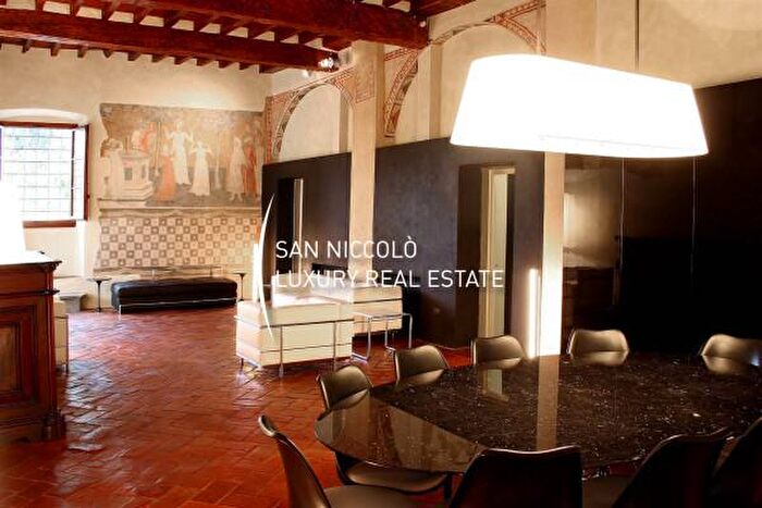 Appartamento con 6 locali in vendita in Firenze