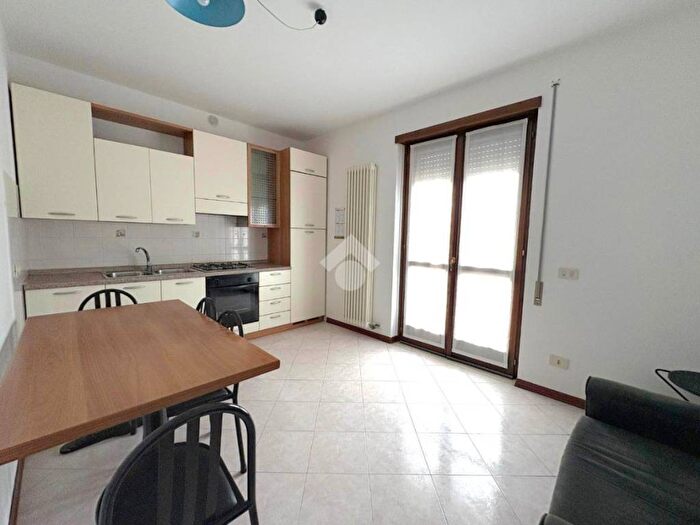 Appartamento bilocale in affitto in Via G Verdi, Montecchio Maggiore Alte Ceccato, Montecchio Maggiore