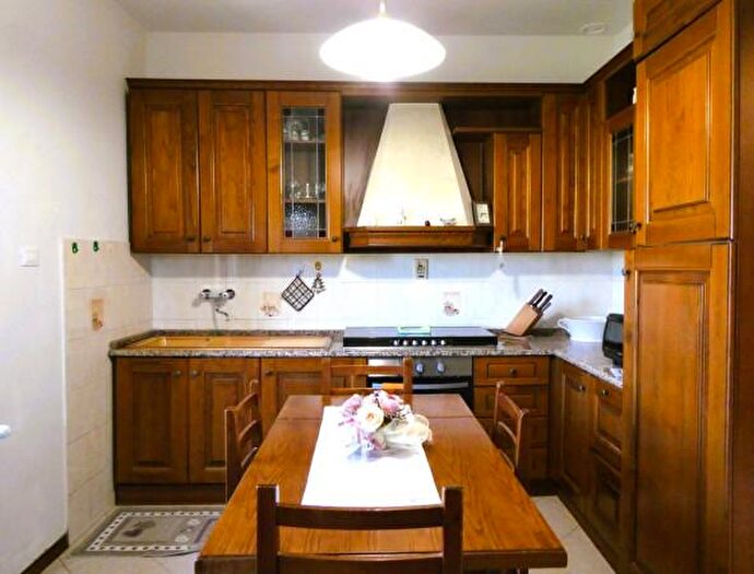 Appartamento trilocale in vendita in Viale delle Olimpiadi, Empoli