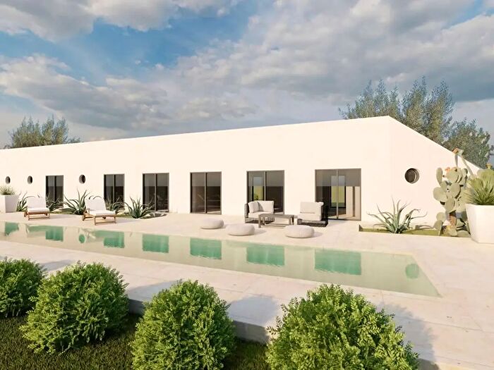 Casa con 6 locali in vendita in Carovigno