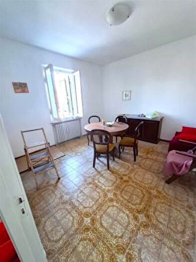 Appartamento con 6 locali in vendita in Viale Luigi Falasconi, Fermignano